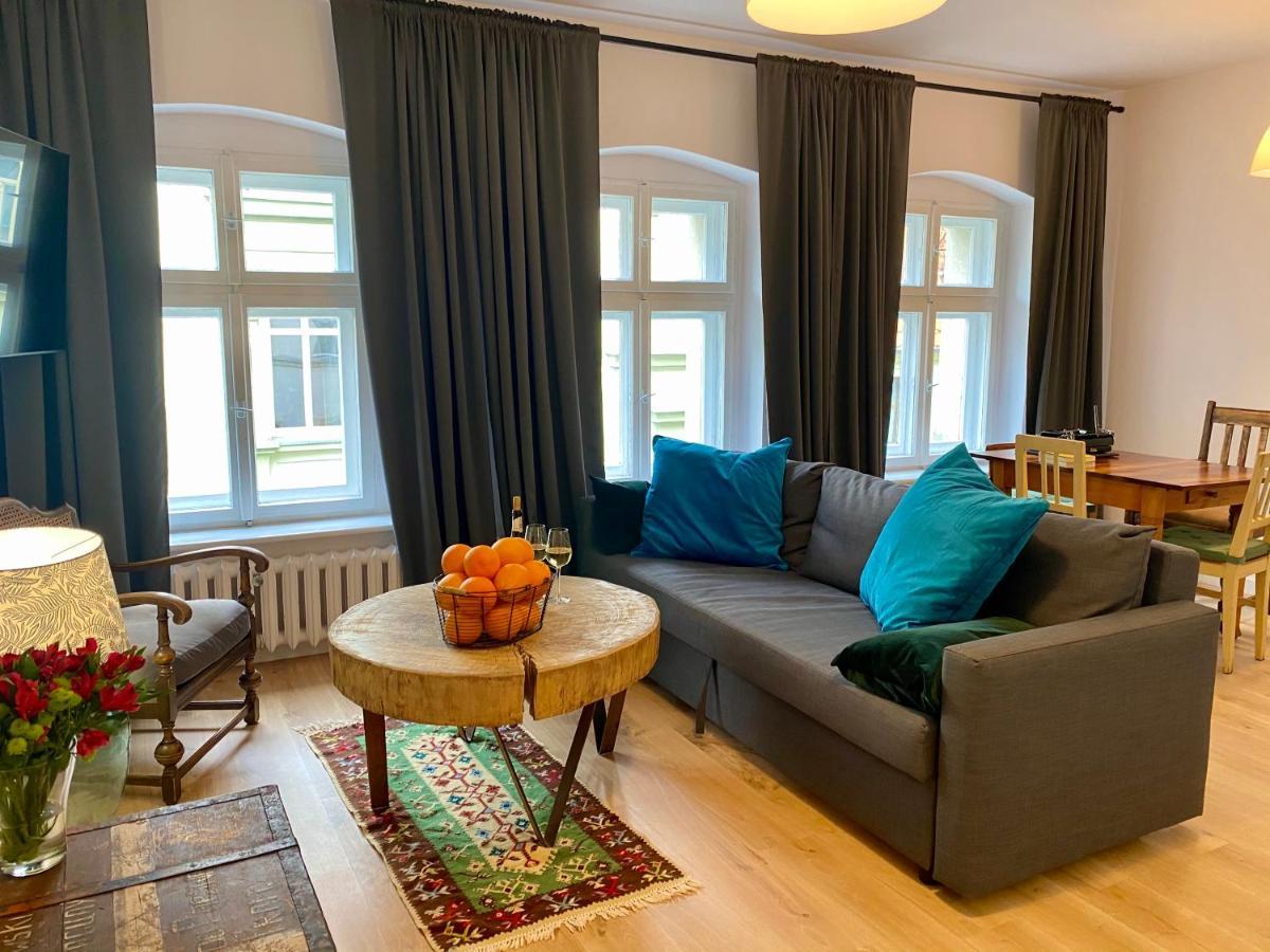 Apartament Hrabala Jelenia Góra Exteriör bild