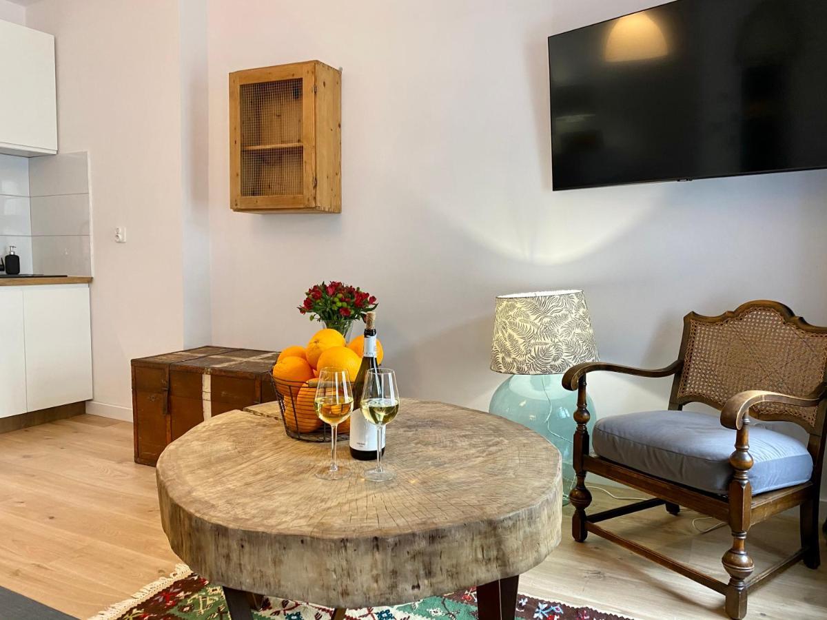 Apartament Hrabala Jelenia Góra Exteriör bild