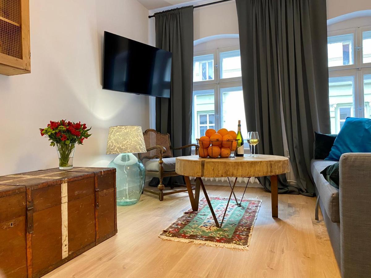 Apartament Hrabala Jelenia Góra Exteriör bild