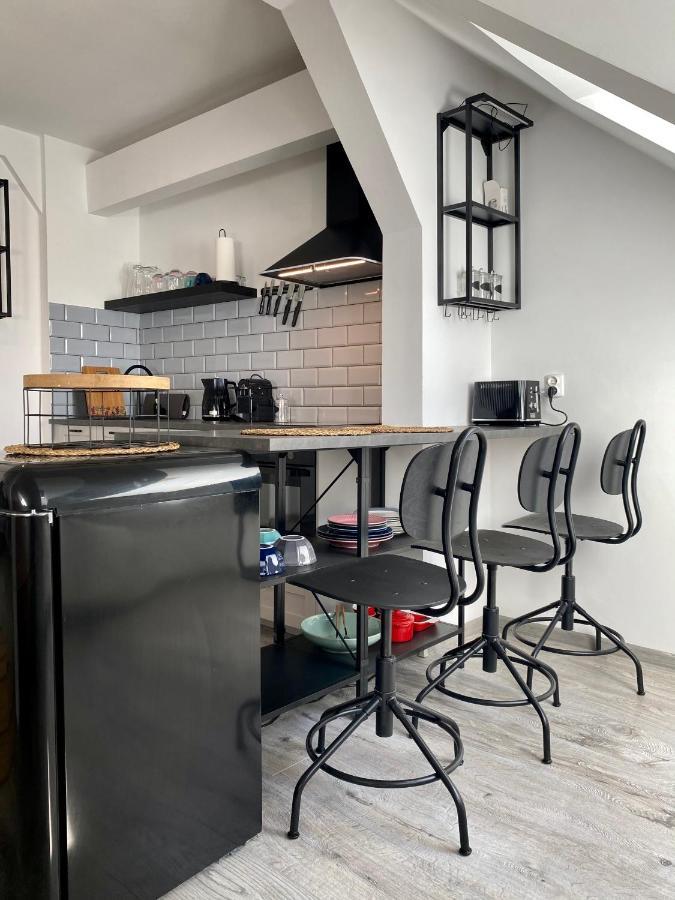 Apartament Hrabala Jelenia Góra Exteriör bild