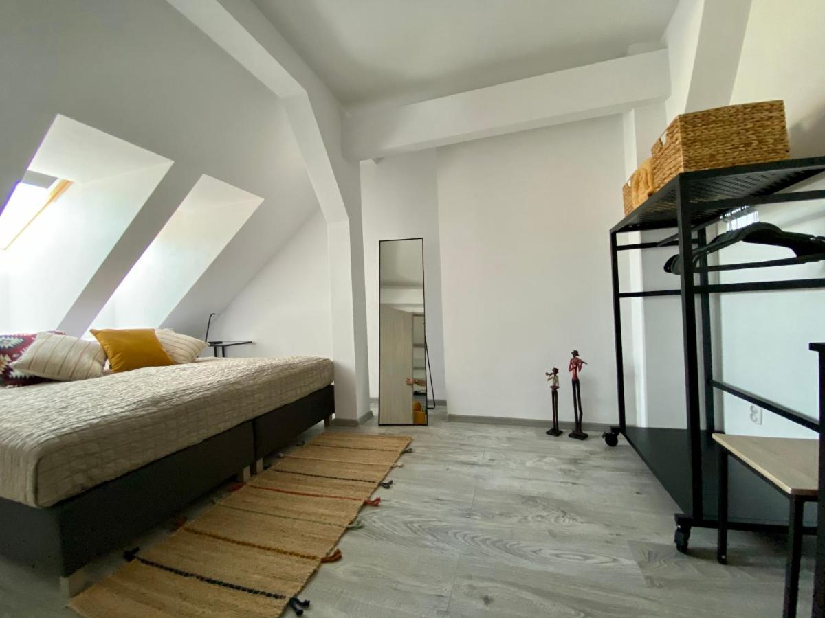 Apartament Hrabala Jelenia Góra Exteriör bild
