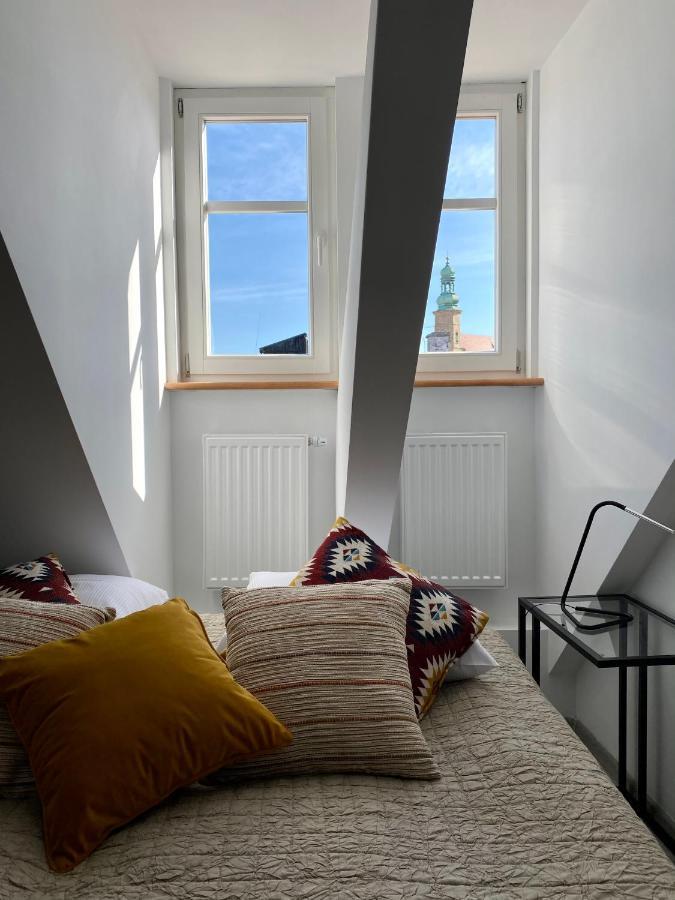 Apartament Hrabala Jelenia Góra Exteriör bild