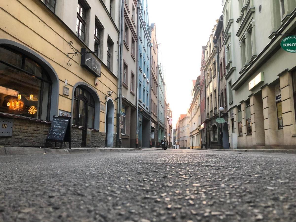 Apartament Hrabala Jelenia Góra Exteriör bild